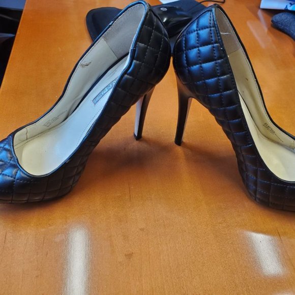 BCBGeneration - Picture 3 of 5